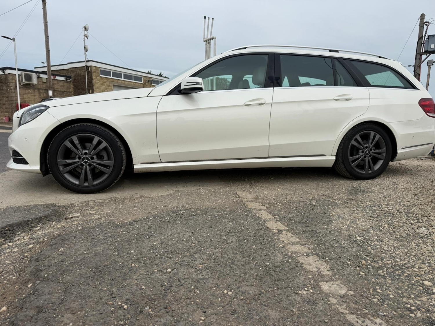 Used Mercedes-Benz E Class 2013 for sale - 78177135: Photo 5