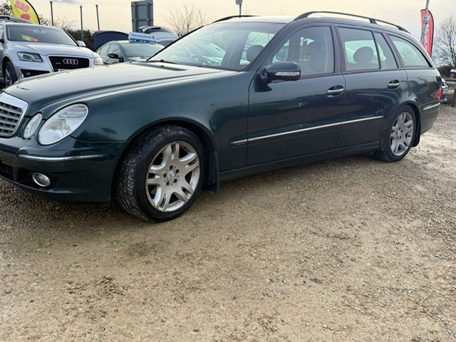 Used Mercedes-Benz E Class 2006 for sale - 77562630: Photo 4