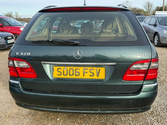 Used Mercedes-Benz E Class 2006 for sale - 77562630: Photo 6