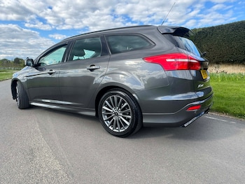 Used Ford Focus 2017 for sale - 78329086: Photo