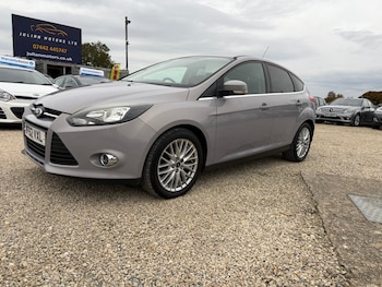 2012 (62) - 1.0 125 EcoBoost Zetec 5dr