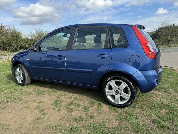 Used Ford Fiesta 2007 for sale - 76192114: Photo 4