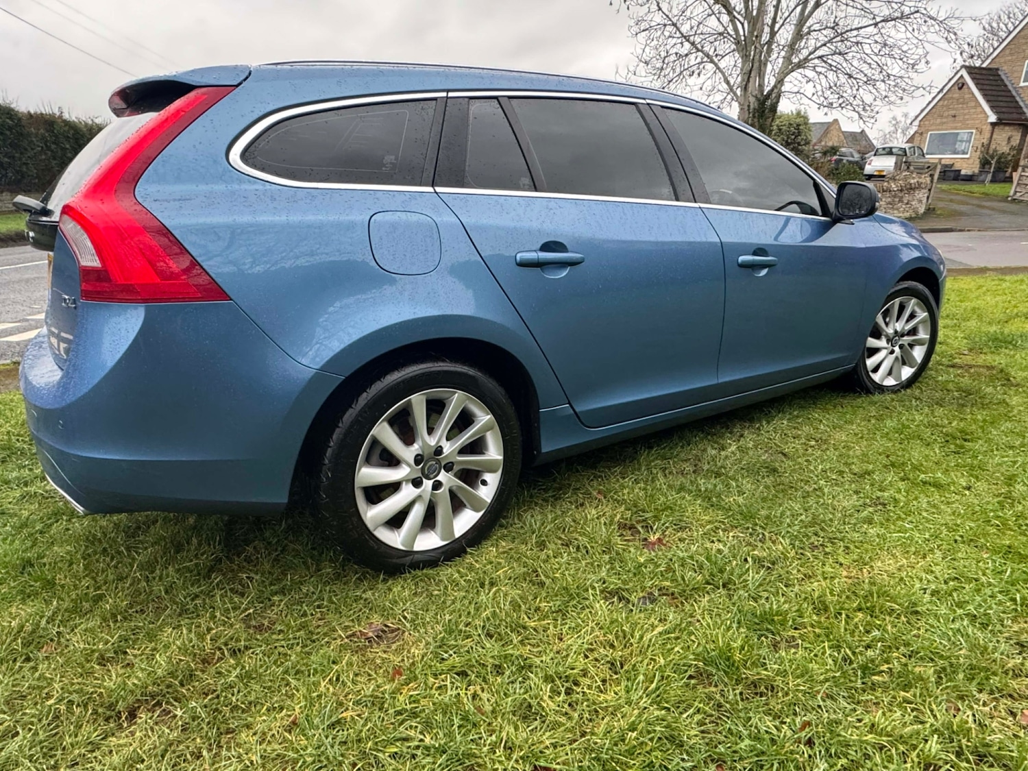 Used Volvo V60 2015 for sale - 77213785: Photo 7