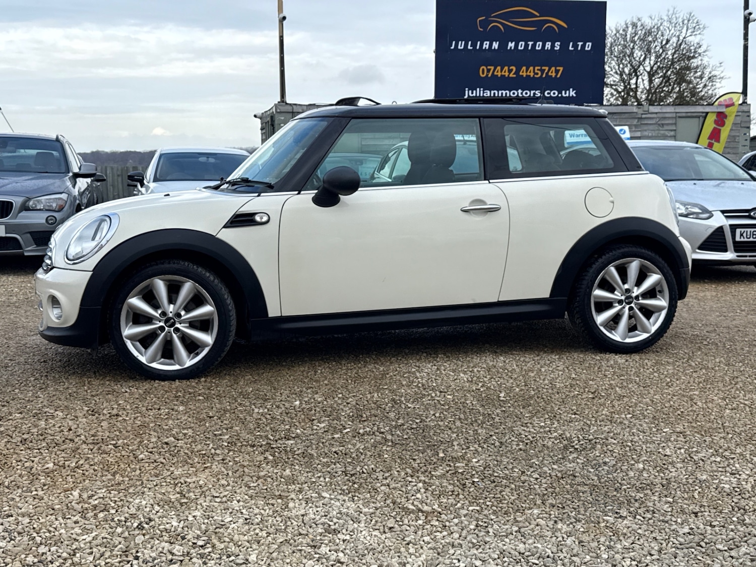 Used MINI Hatch 2013 for sale - 76547311: Photo 2