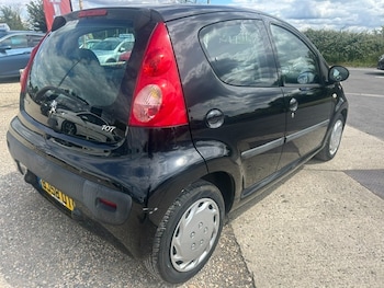 Used Peugeot 107 2008 for sale - 79071249: Photo