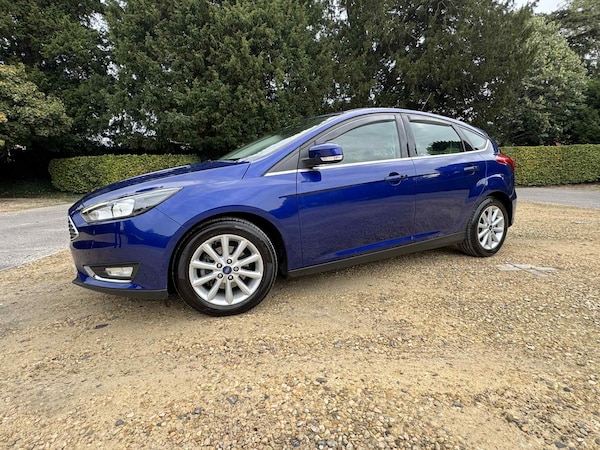Used Ford Focus 2017 for sale - 76035645: Photo 1