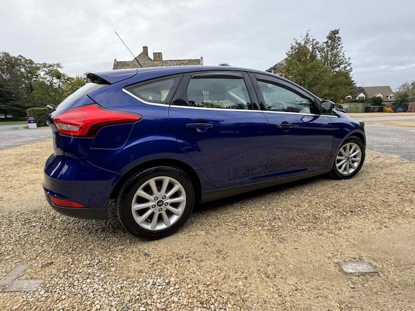 Used Ford Focus 2017 for sale - 76035645: Photo 7