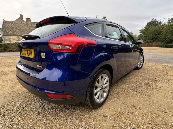 Used Ford Focus 2017 for sale - 76035645: Photo 9