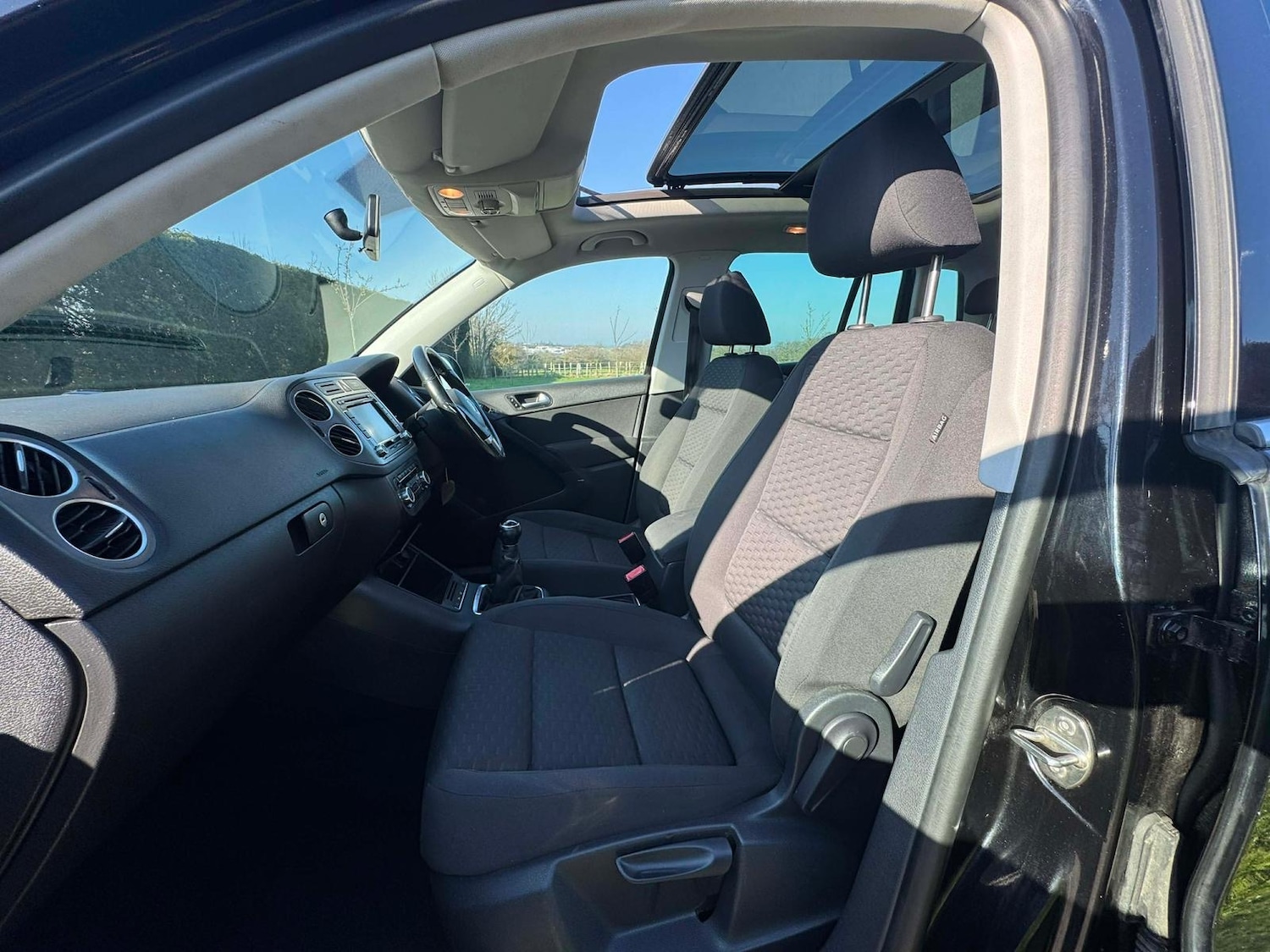 Used Volkswagen Tiguan 2010 for sale - 77962261: Photo 13