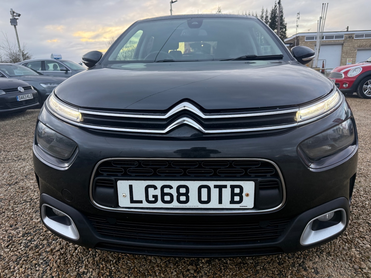 Used Citroen C4 Cactus 2018 for sale - 76819533: Photo 3