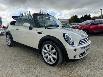 Used MINI Convertible 2006 for sale - 78224103: Photo