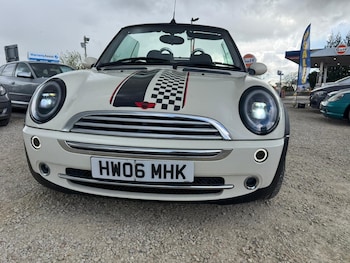 Used MINI Convertible 2006 for sale - 78224103: Photo