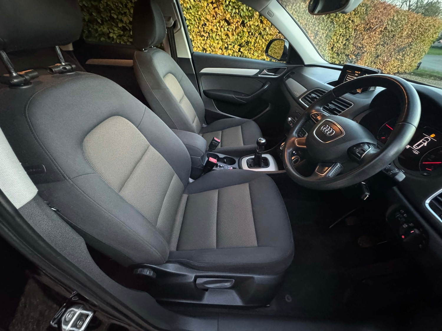 Used Audi Q3 2014 for sale - 76671047: Photo 8