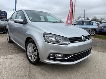Used Volkswagen Polo 2015 for sale - 78134629: Photo
