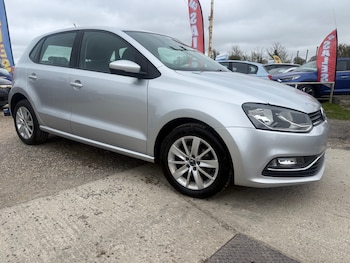 Used Volkswagen Polo 2015 for sale - 78134629: Photo