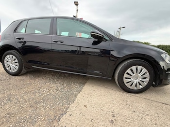 Used Volkswagen Golf 2016 for sale - 78900919: Photo