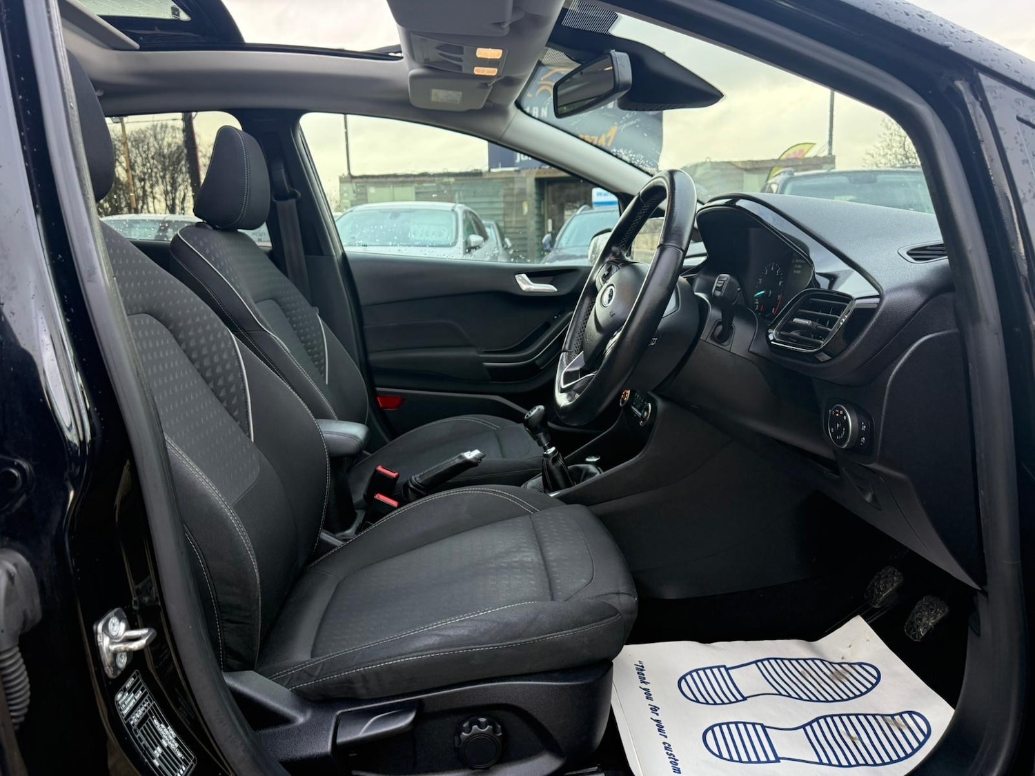 Used Ford Fiesta 2017 for sale - 77541542: Photo 12