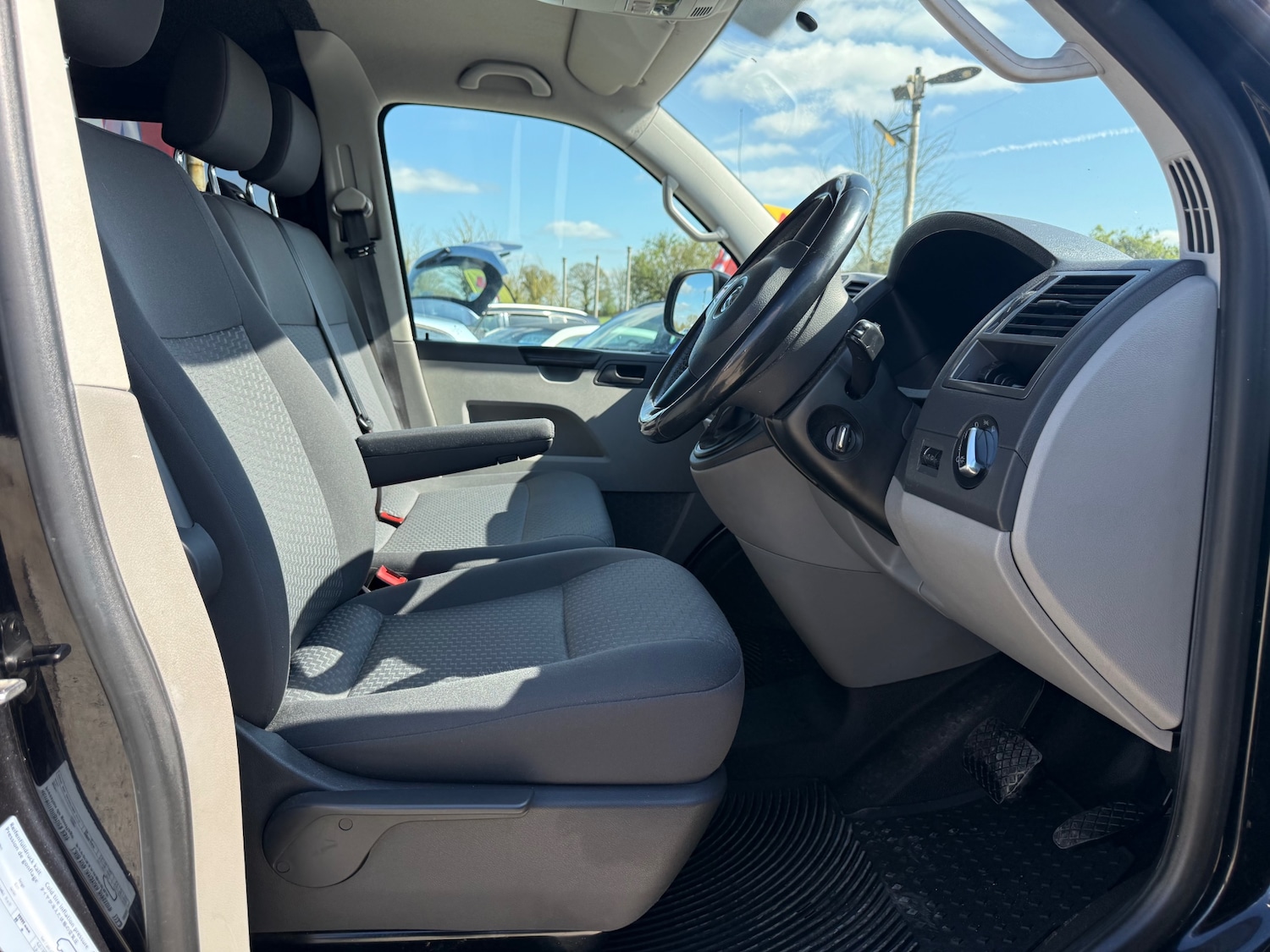 Used Volkswagen Transporter 2014 for sale - 78108815: Photo 16