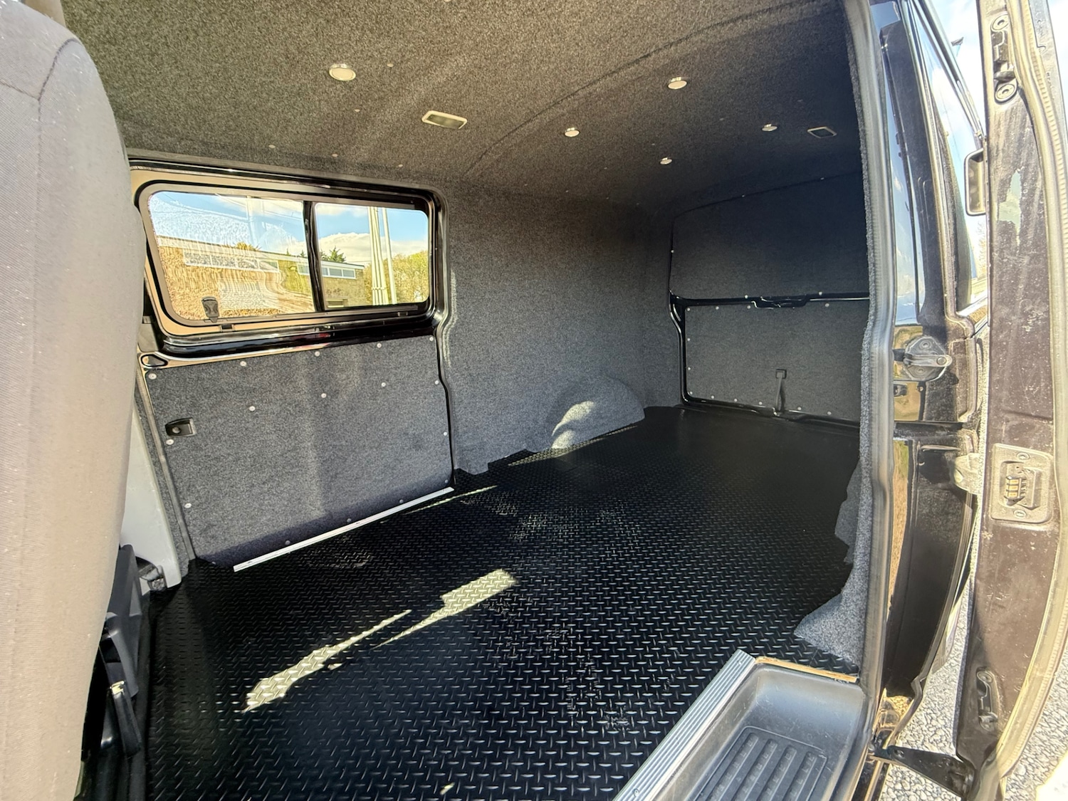 Used Volkswagen Transporter 2014 for sale - 78108815: Photo 19