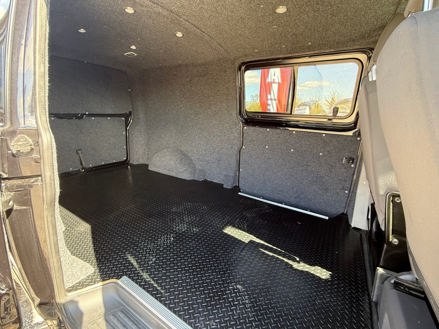 Used Volkswagen Transporter 2014 for sale - 78108815: Photo 20