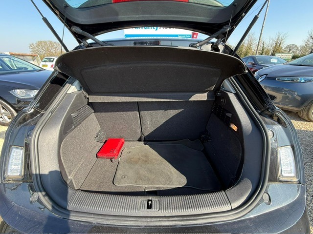 Used Audi A1 2014 for sale - 77947352: Photo 11