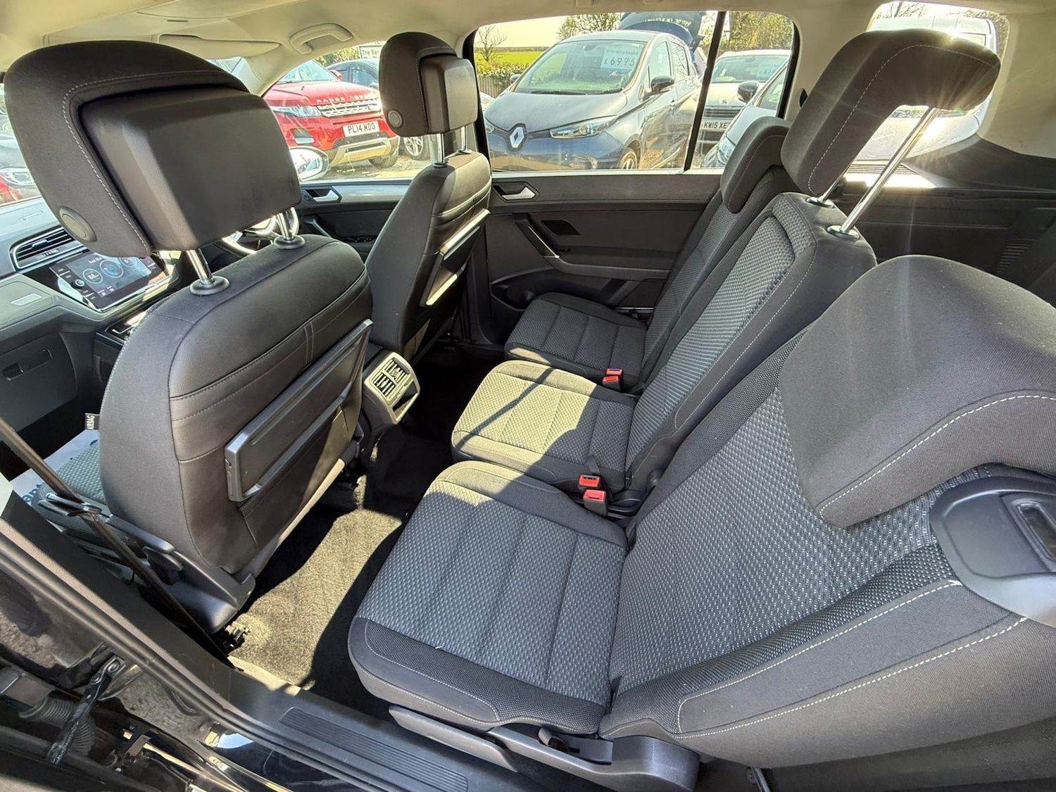 Used Volkswagen Touran 2018 for sale - 77946471: Photo 18