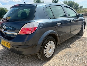 Used Vauxhall Astra 2006 for sale - 79120636: Photo