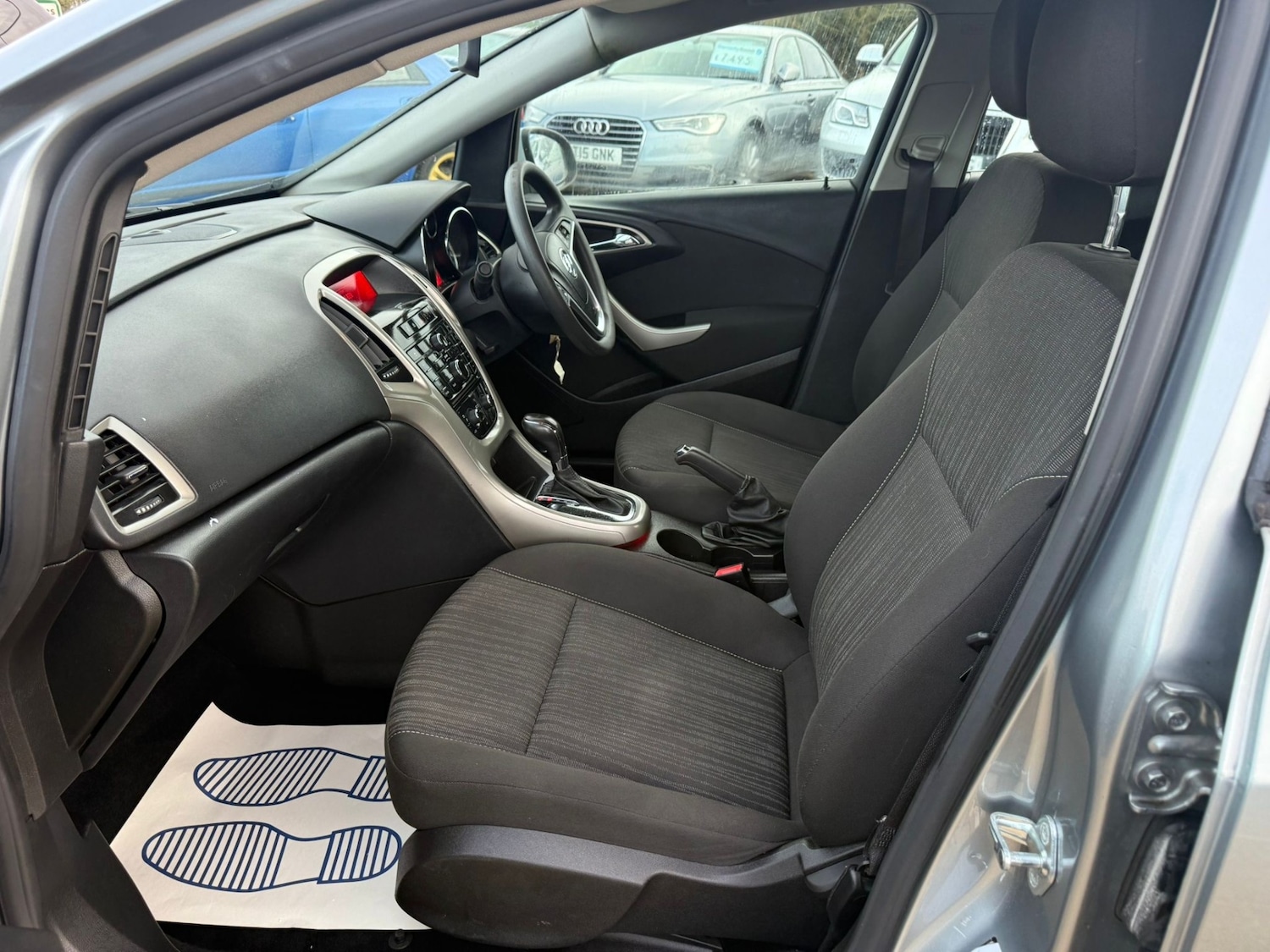 Used Vauxhall Astra 2010 for sale - 77529439: Photo 12