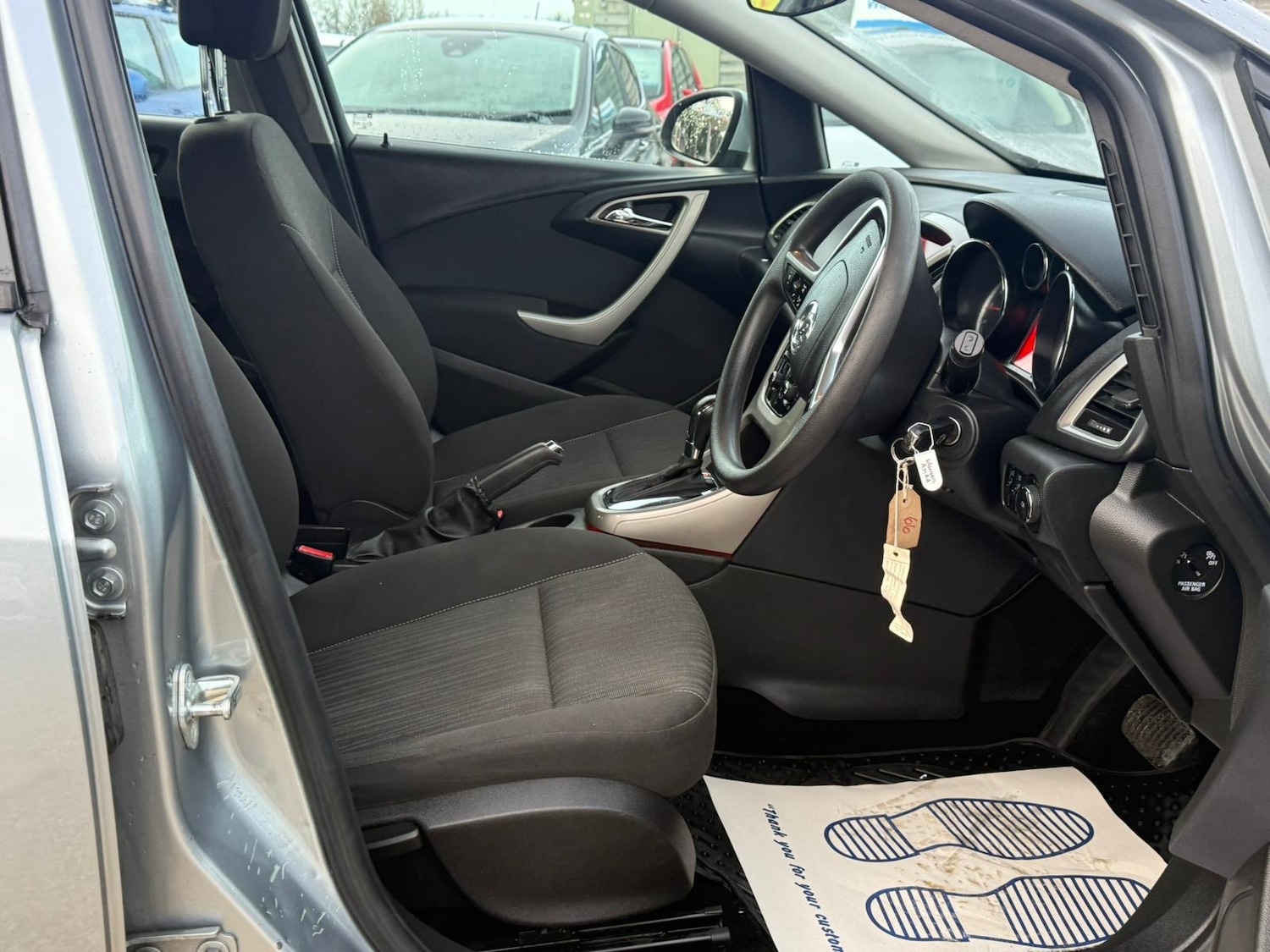 Used Vauxhall Astra 2010 for sale - 77529439: Photo 16