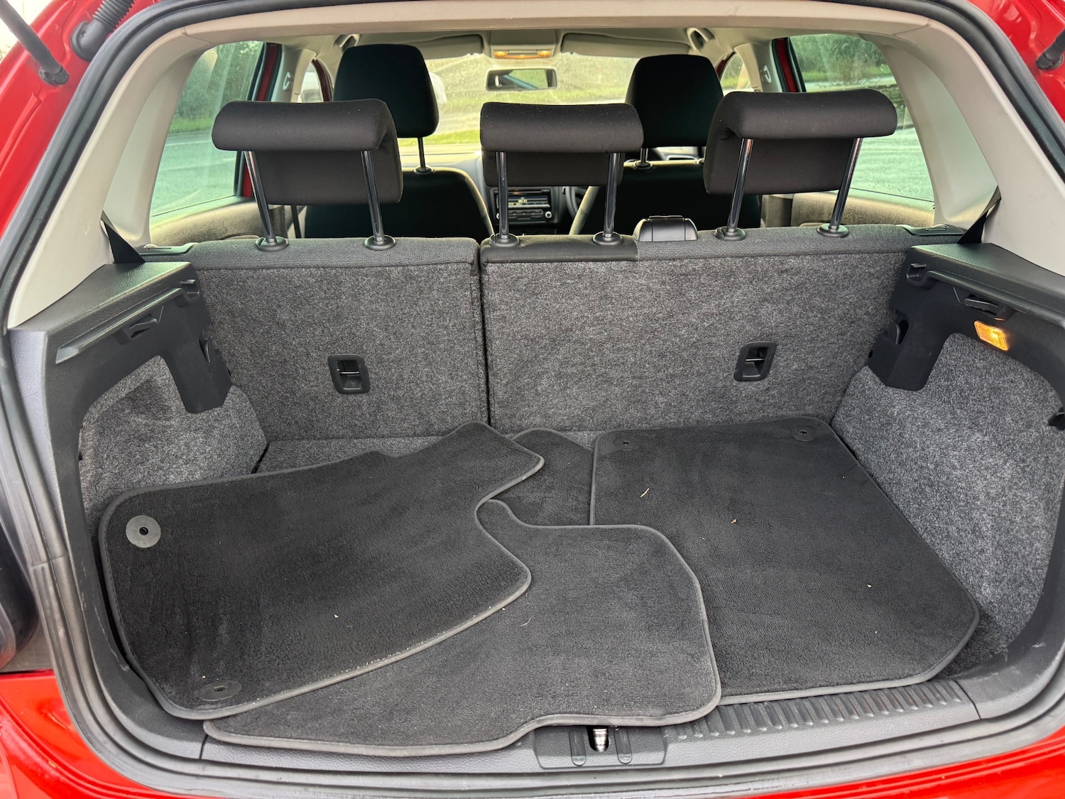 Used Volkswagen Polo 2011 for sale - 77086577: Photo 16