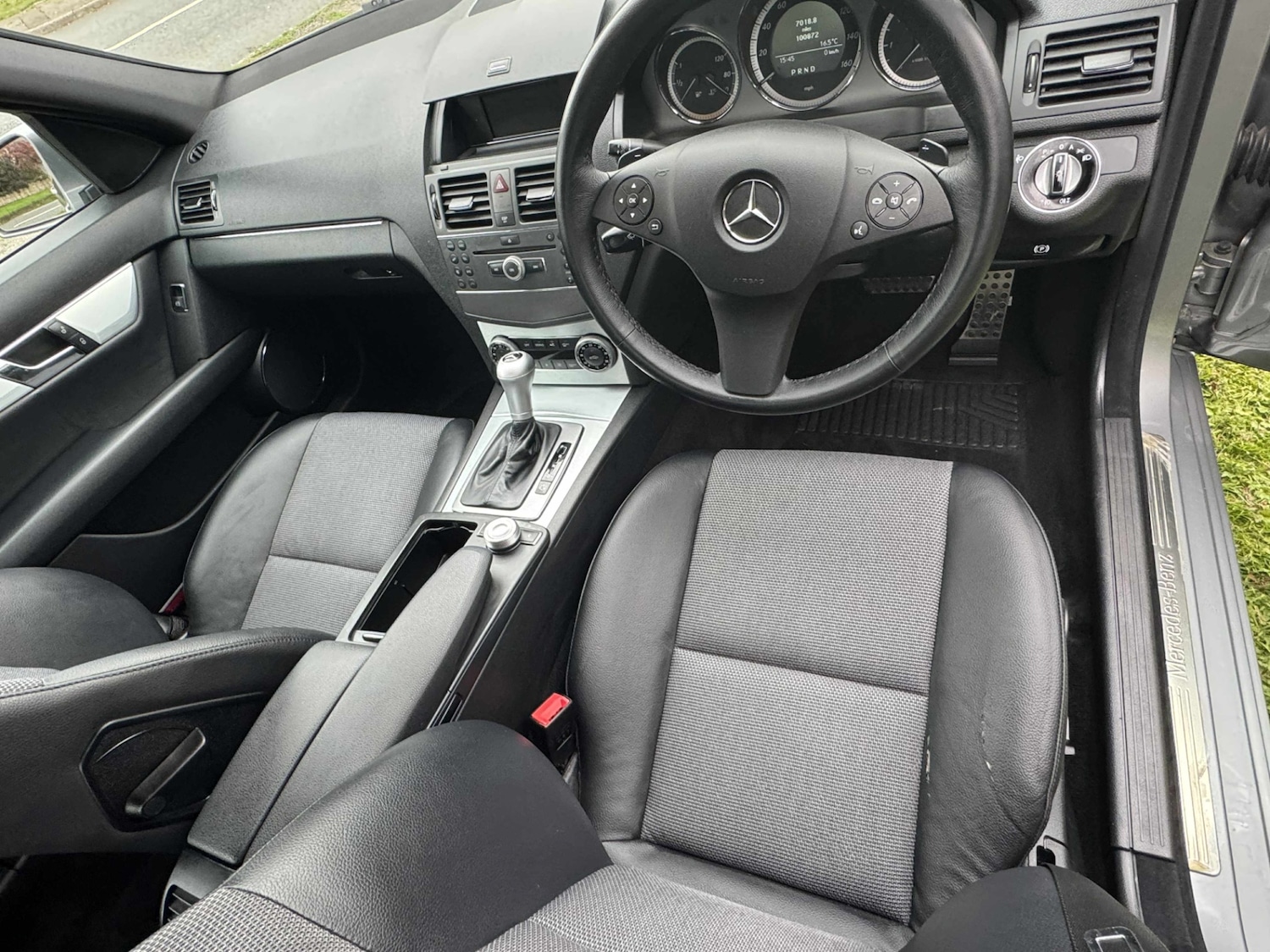 Used Mercedes-Benz C Class 2009 for sale - 76243785: Photo 11