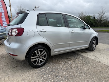 Used Volkswagen Golf Plus 2011 for sale - 78169167: Photo