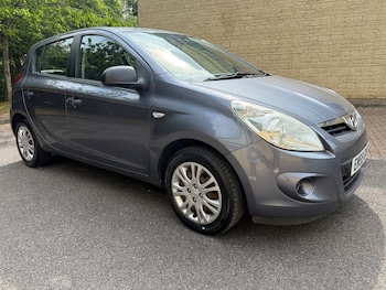 Used Hyundai i20 2010 for sale - 75945440: Photo