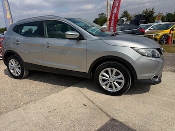 Used Nissan Qashqai 2016 for sale - 79253613: Photo