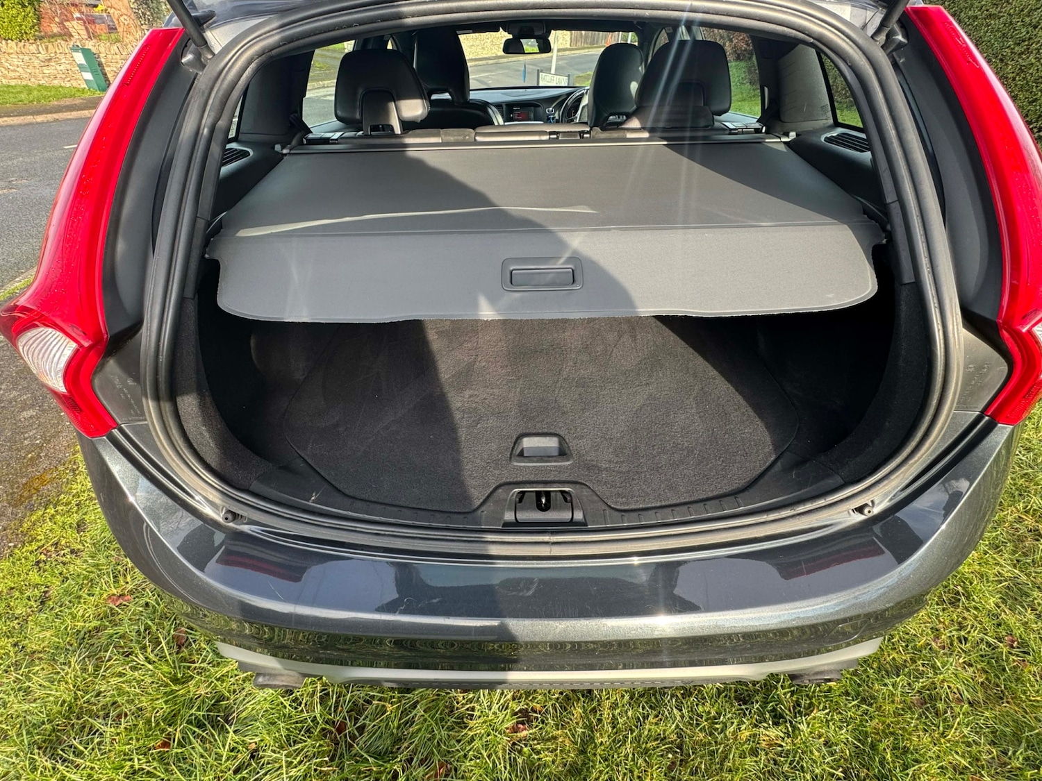 Used Volvo V60 2016 for sale - 77213774: Photo 16