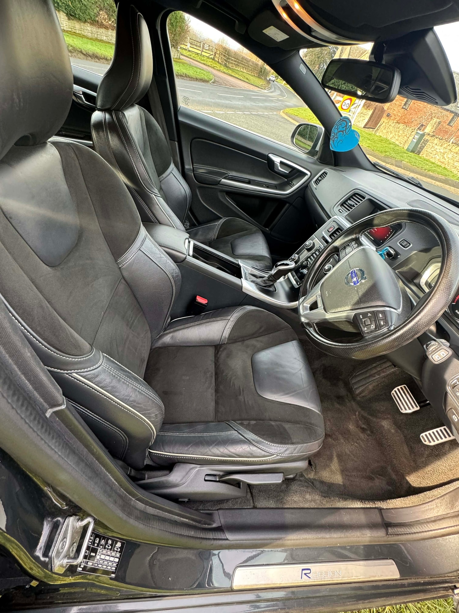 Used Volvo V60 2016 for sale - 77213774: Photo 9