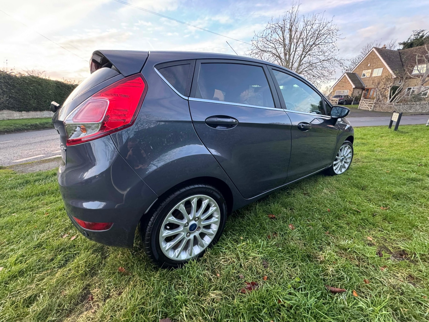 Used Ford Fiesta 2015 for sale - 76863747: Photo 5