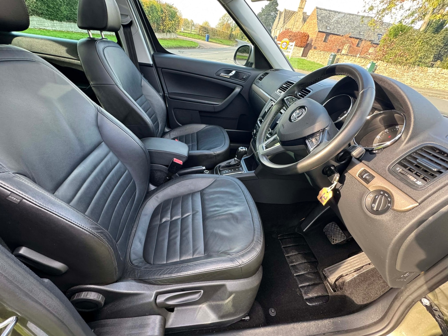 Used Skoda Yeti 2015 for sale - 76863741: Photo 17