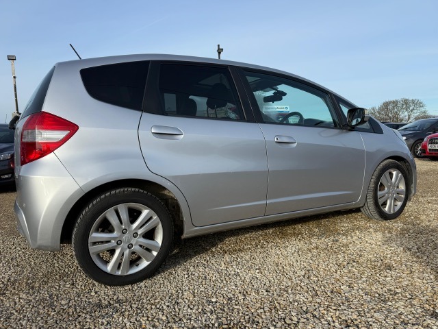 Used Honda Jazz 2011 for sale - 77562606: Photo 8