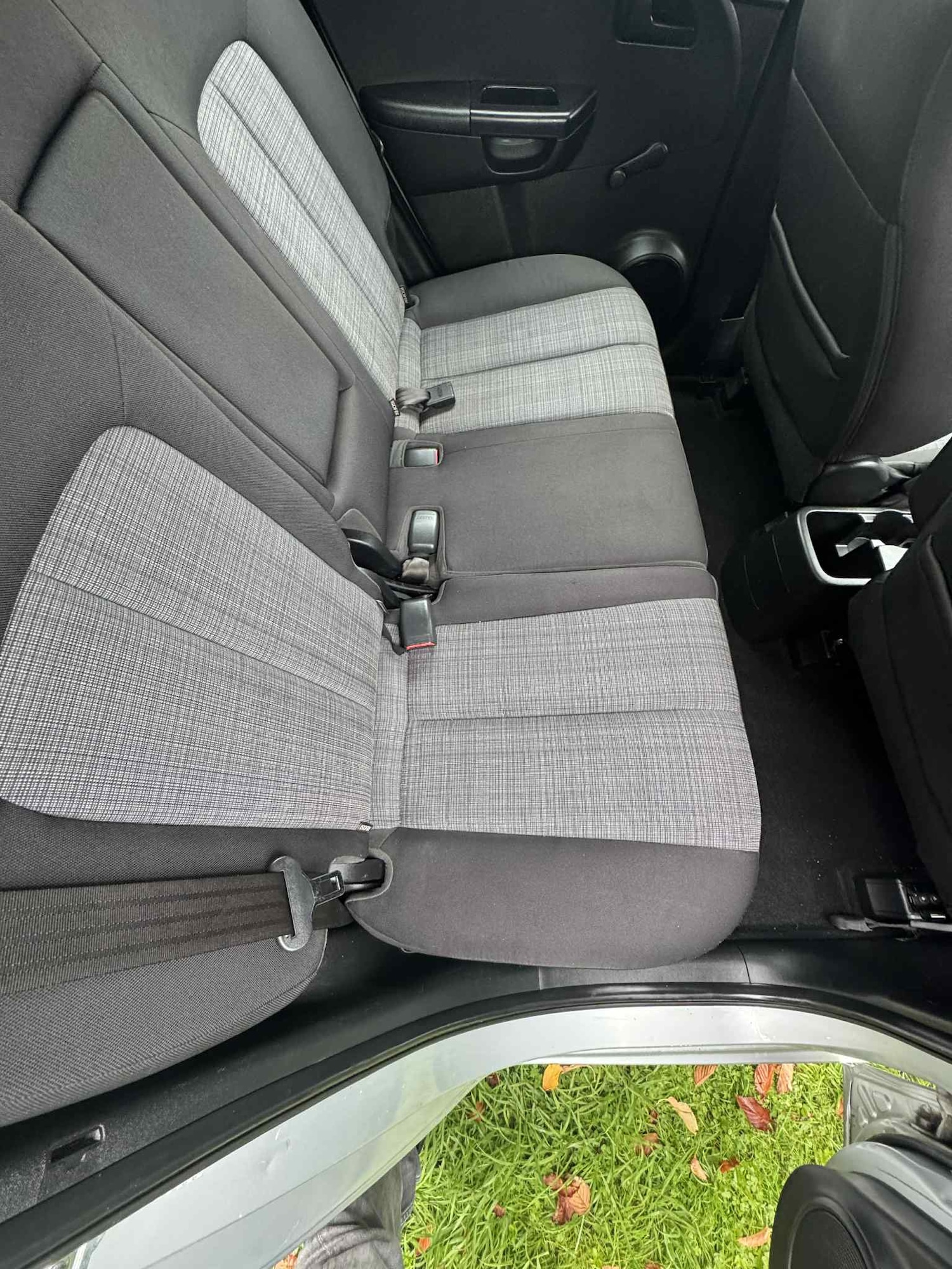 Used Kia Venga 2010 for sale - 76151043: Photo 14