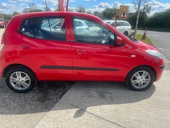 Used Hyundai i10 2010 for sale - 78310981: Photo