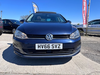 Used Volkswagen Golf 2016 for sale - 78371102: Photo