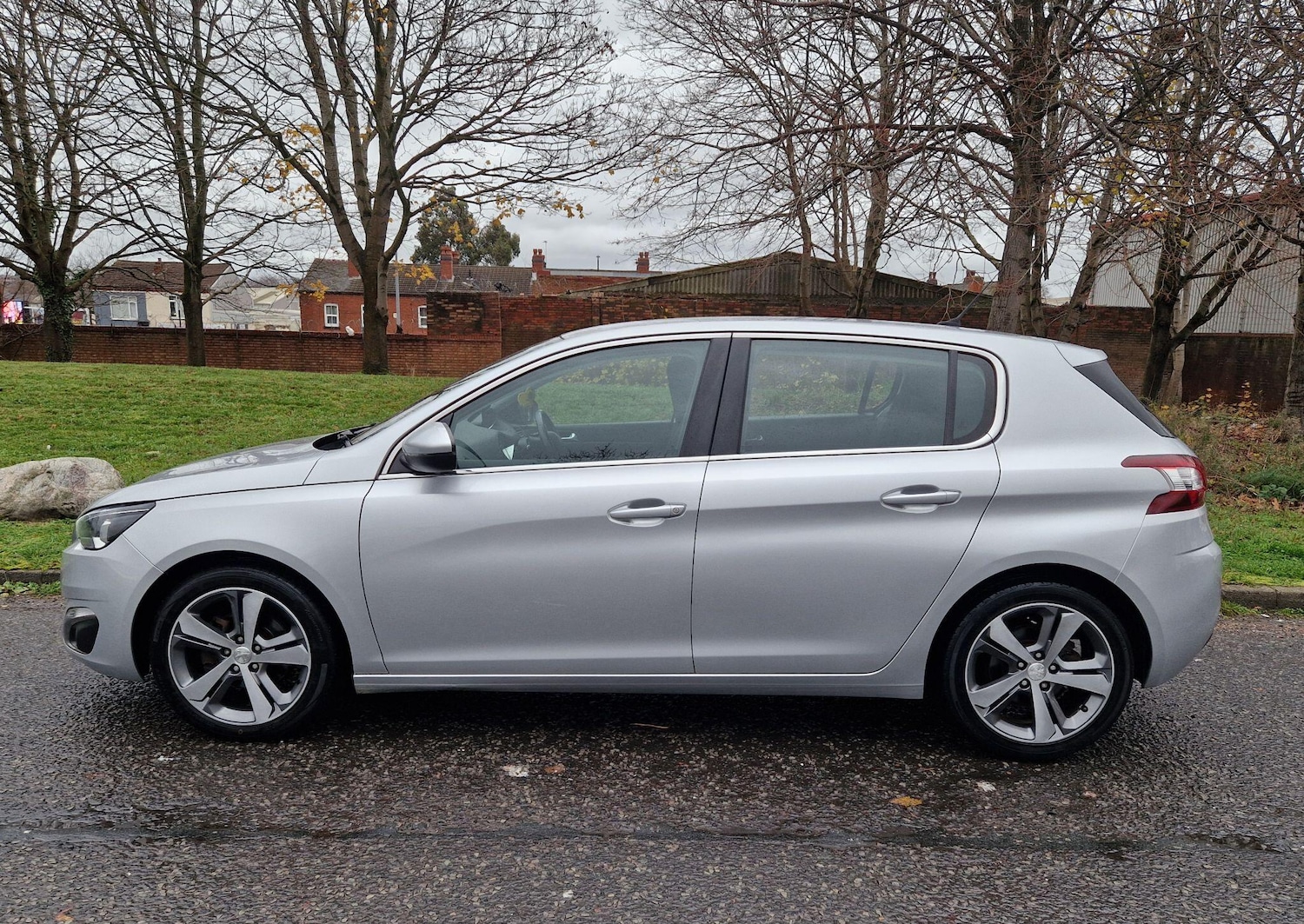 Used Peugeot 308 2016 for sale - 76855834: Photo 10