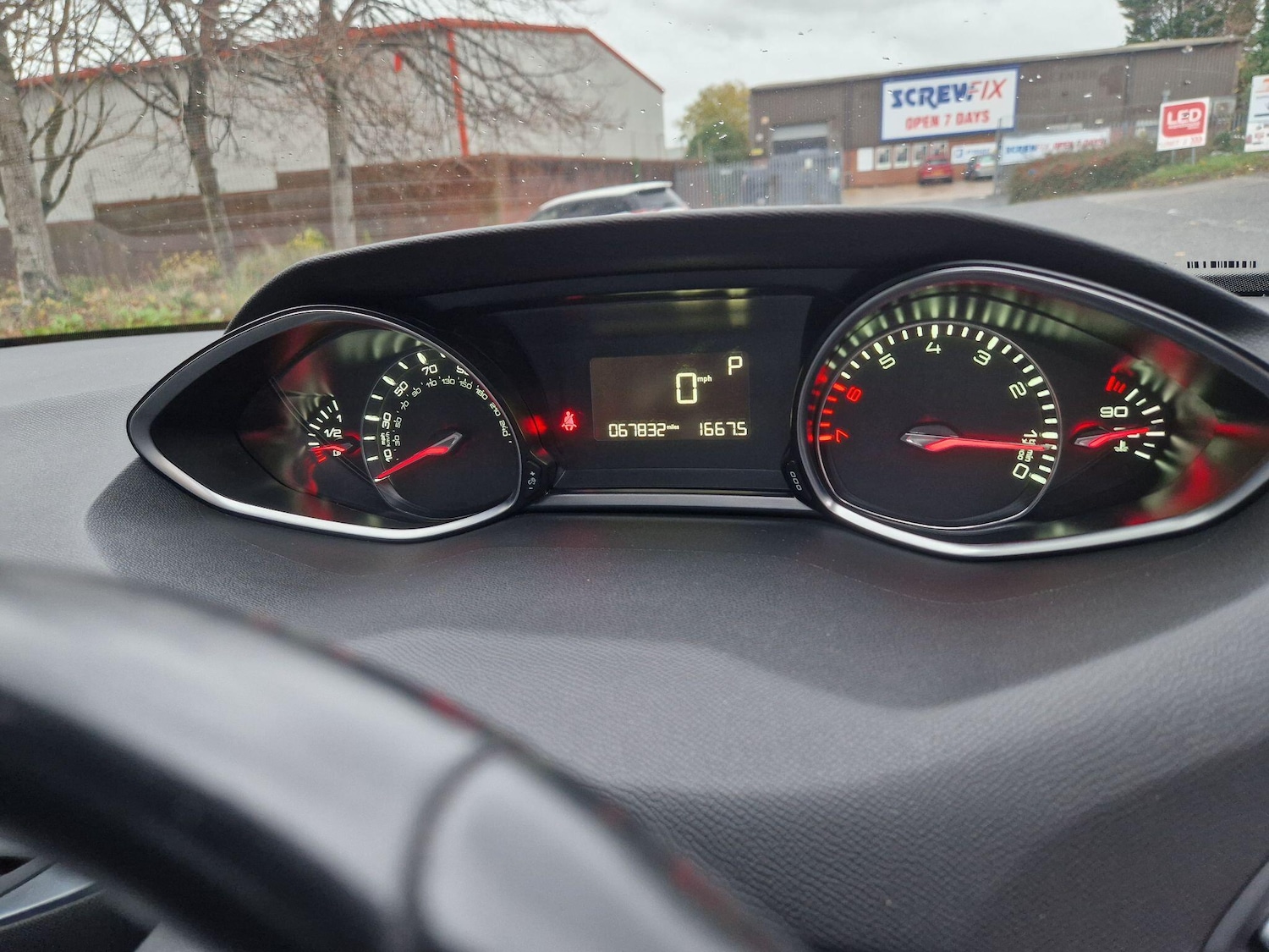 Used Peugeot 308 2016 for sale - 76855834: Photo 34