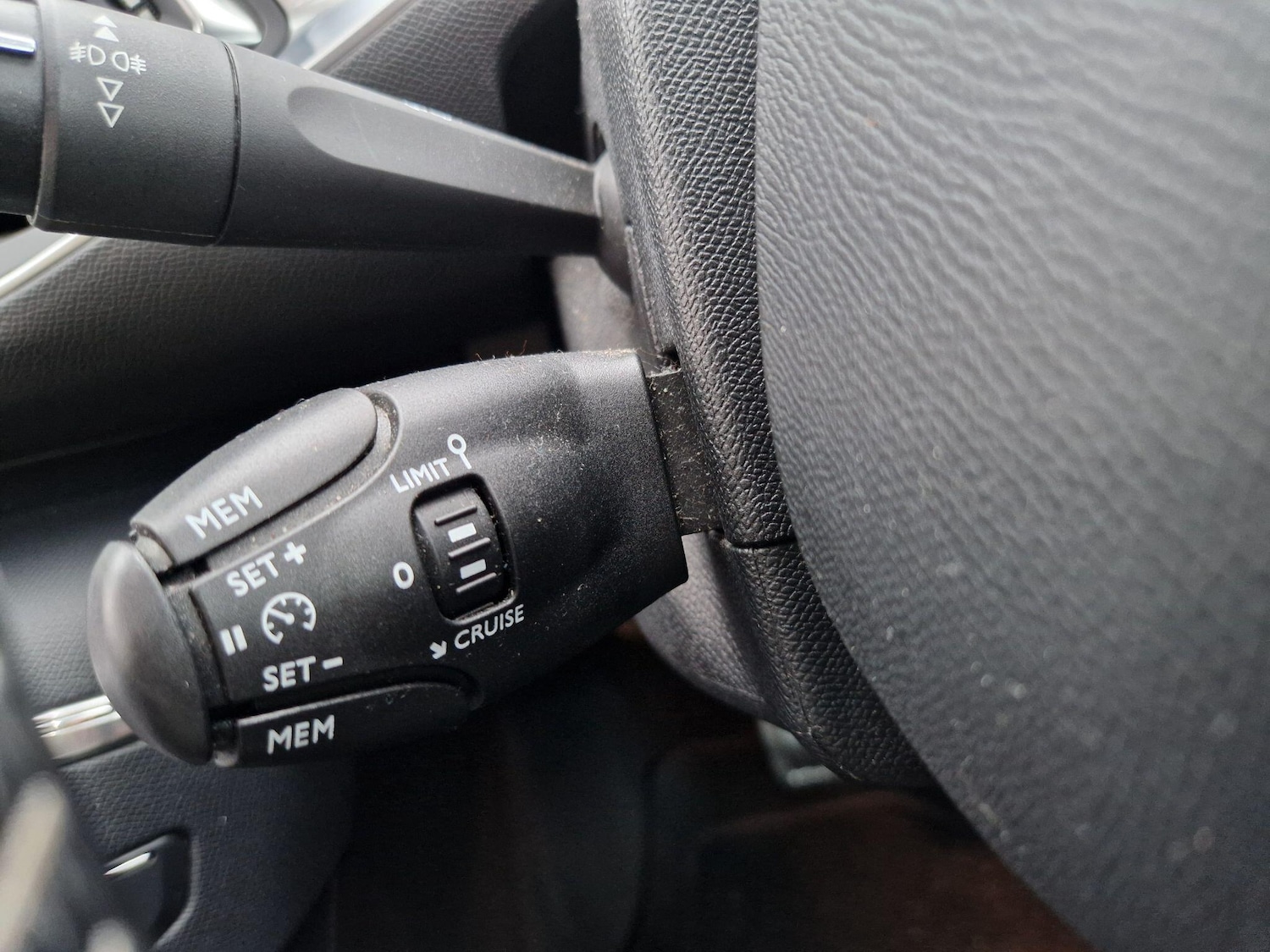 Used Peugeot 308 2016 for sale - 76855834: Photo 37