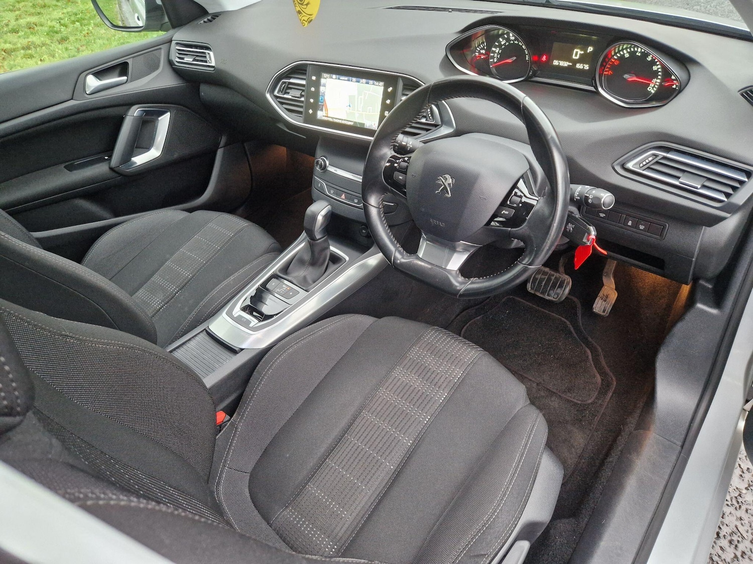 Used Peugeot 308 2016 for sale - 76855834: Photo 40