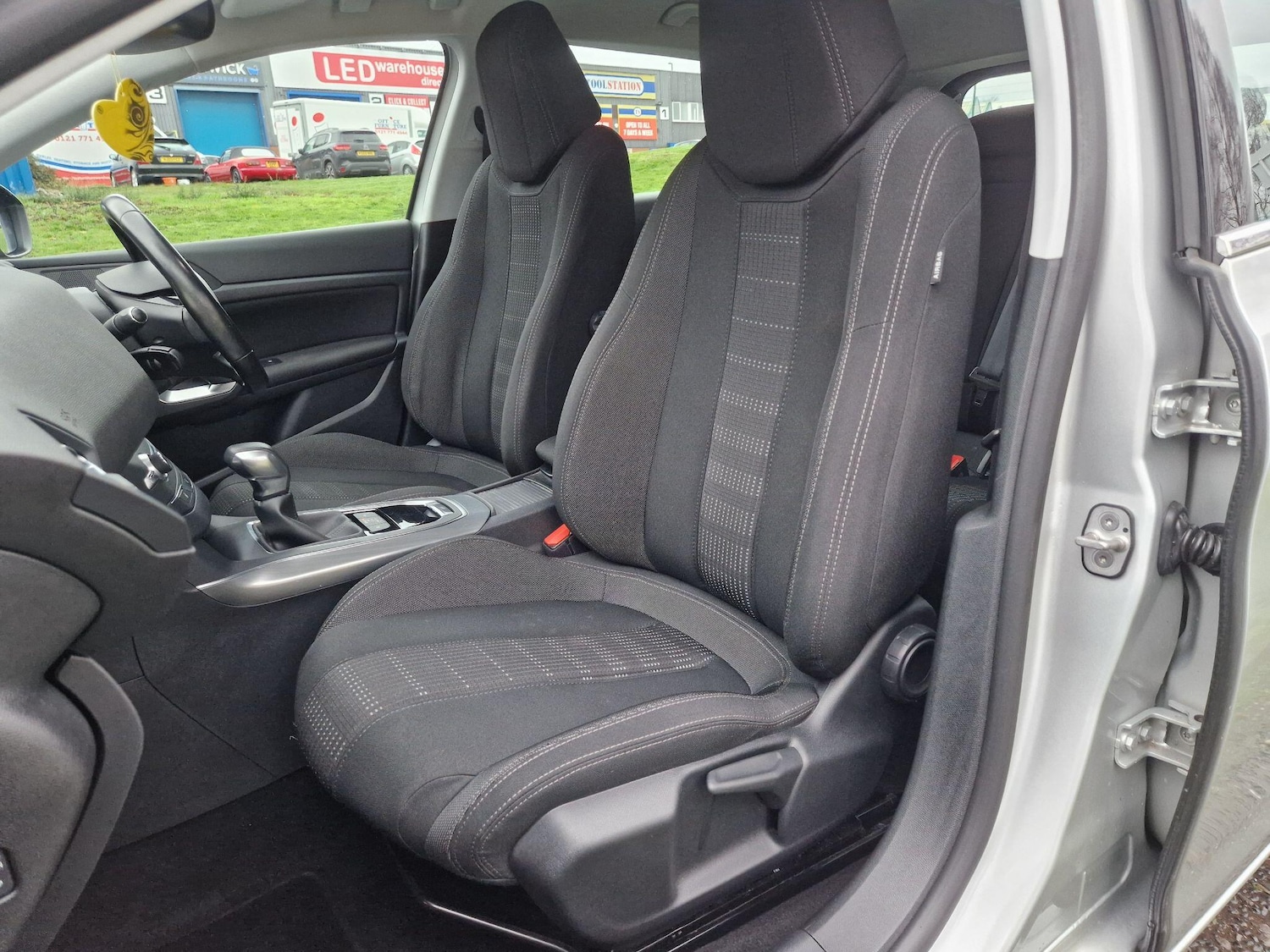 Used Peugeot 308 2016 for sale - 76855834: Photo 45