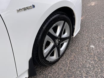 Used Toyota Prius 2017 for sale - 79698648: Photo