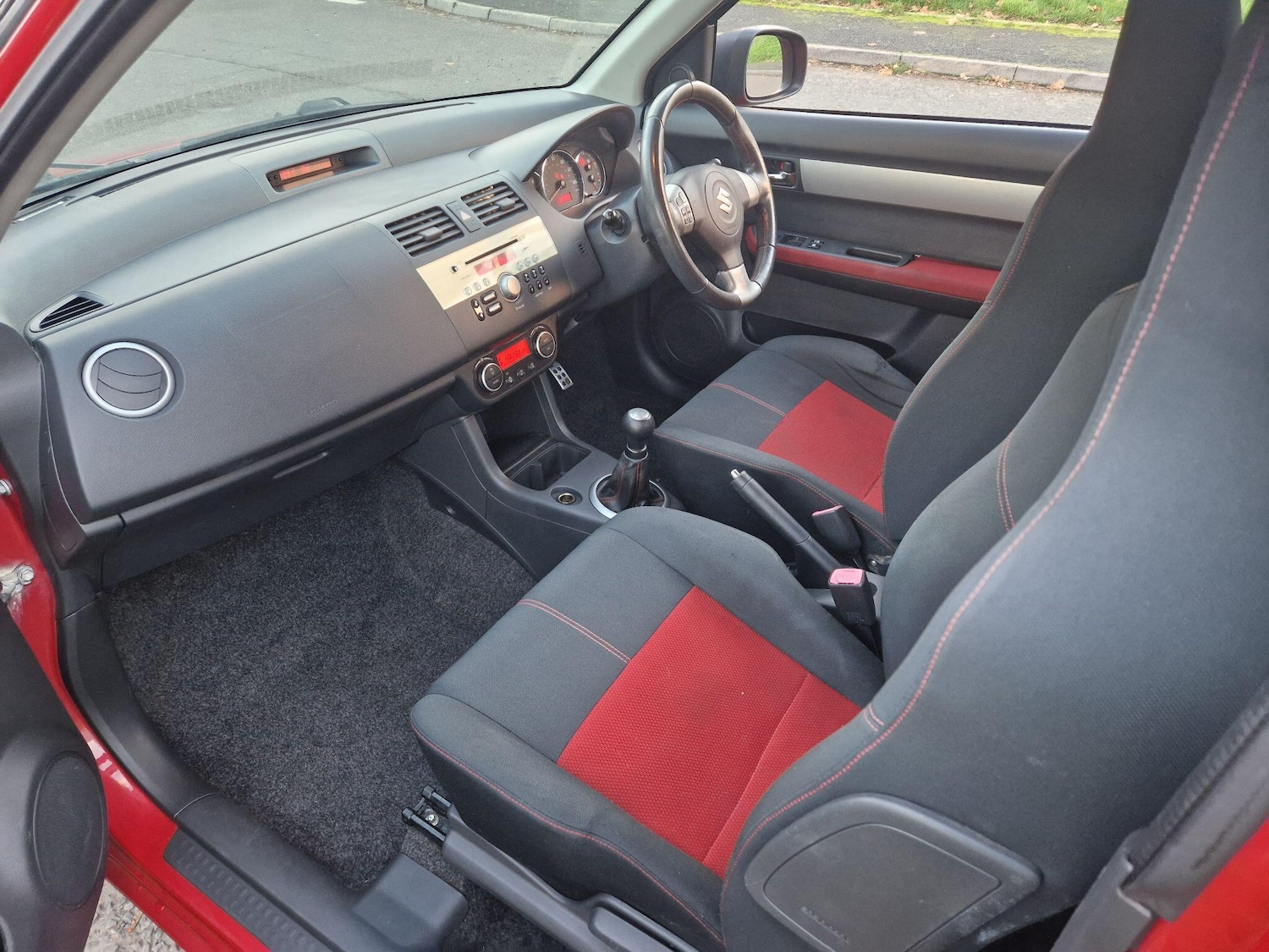 Used Suzuki Swift 2009 for sale - 76645807: Photo 37