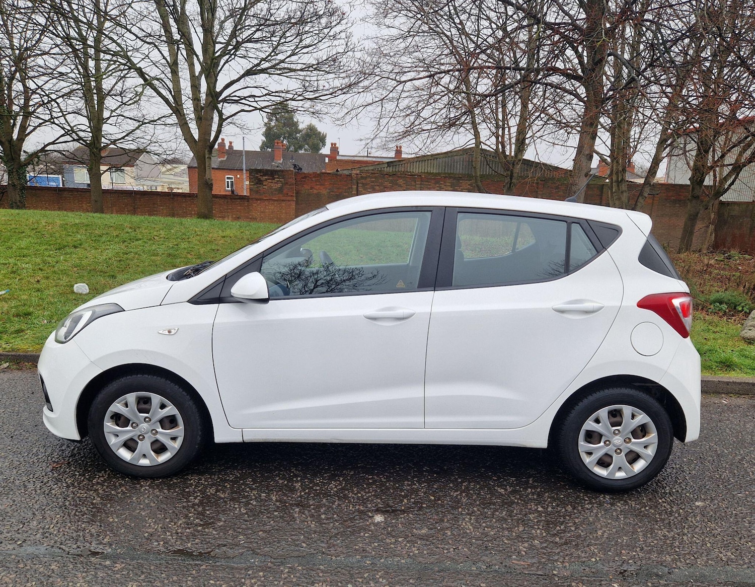Used Hyundai i10 2015 for sale - 77163543: Photo 10